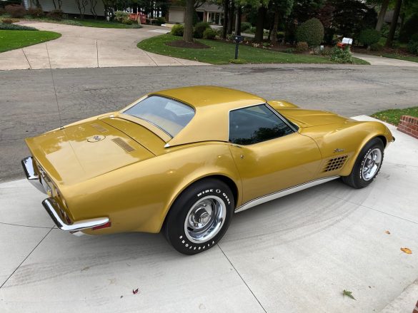 1971 Corvette - War Bonnet Yellow