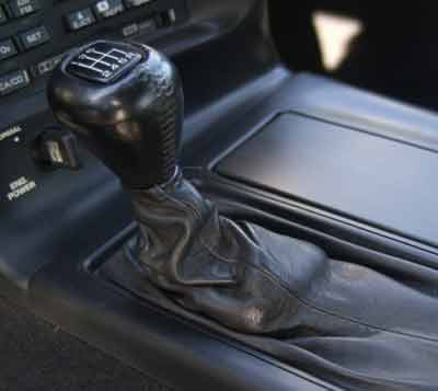 One nice thing about the Hurst Shifter for C4s with ZFs is, other than a small decrease in shift lever height, it looks stock. Image: Author.