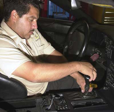 Joe Delara's final touch was to reinstall the shift knob. Image: Author.