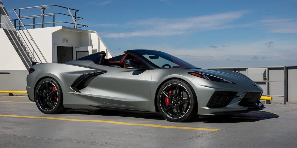 2022 Corvette in Hypersonic Gray