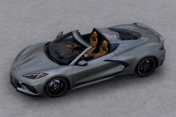 2022 Corvette Stingray in Hypersonic Gray