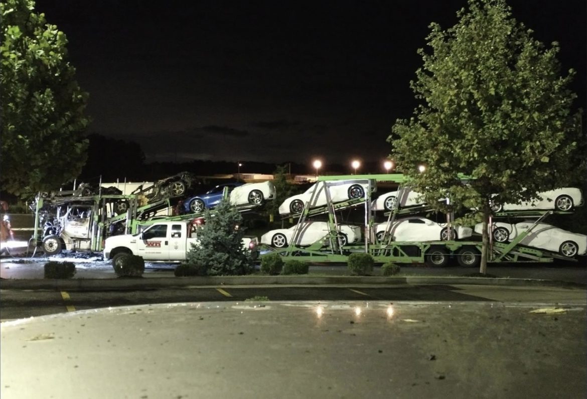 A Jack Cooper Transport truck carrying four brand new 2022 Corvettes caught fire last night in White House, Tennessee
