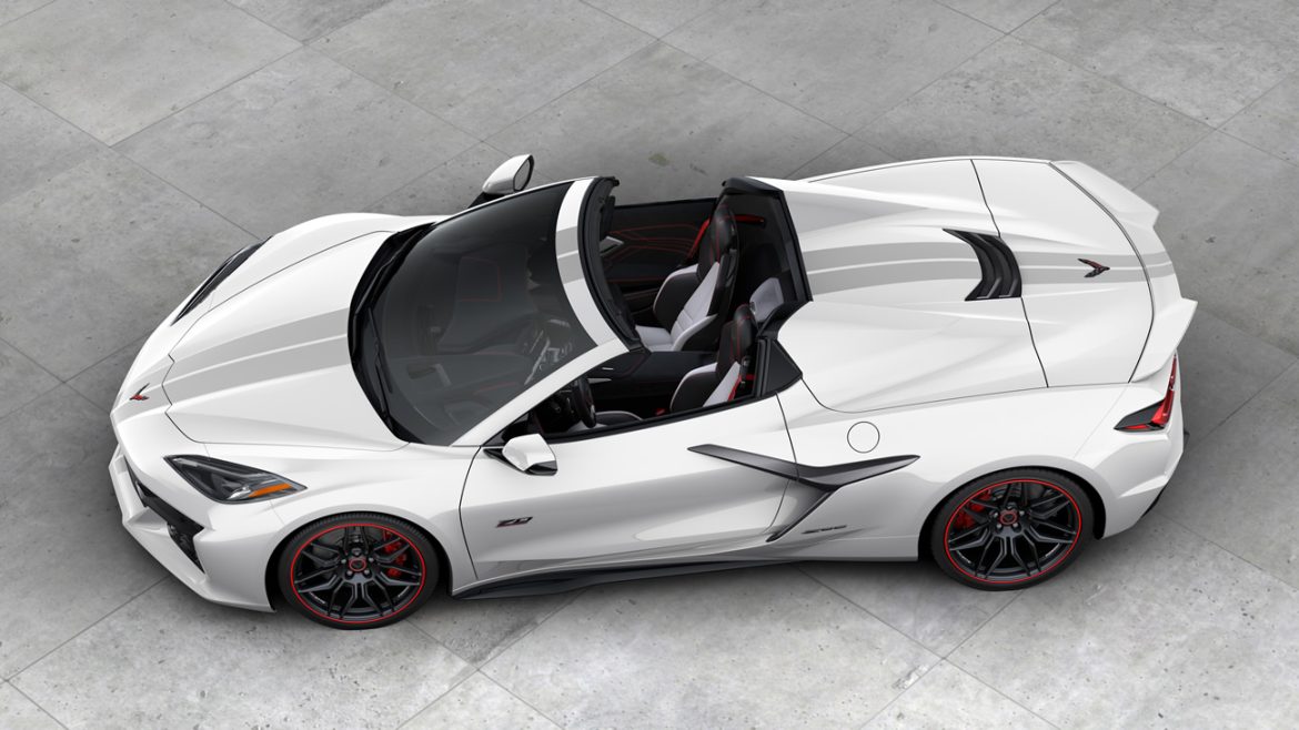 2023 Chevrolet Corvette Z06 70th Anniversary Edition in White Pearl Metallic Tri-coat