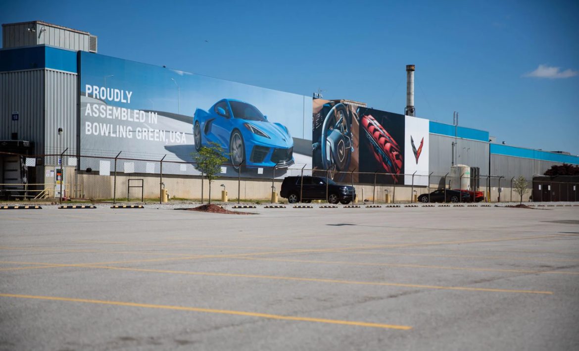 2022 Corvette Production Comes to a Halt Next Week